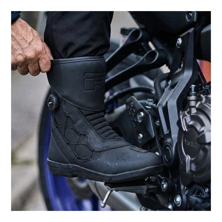 Richa Helion Atop Boot - Black