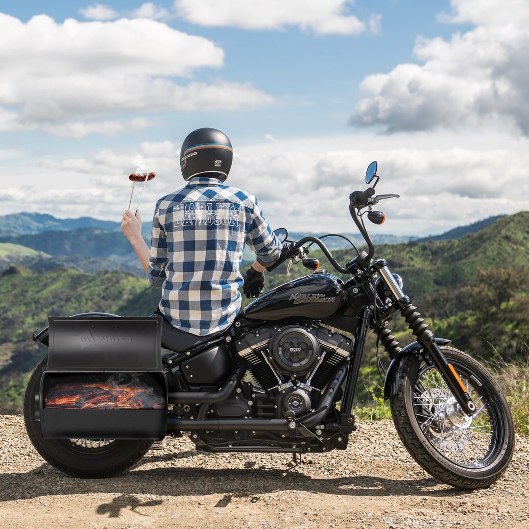 Whites MotoQue - Exhaust BBQ